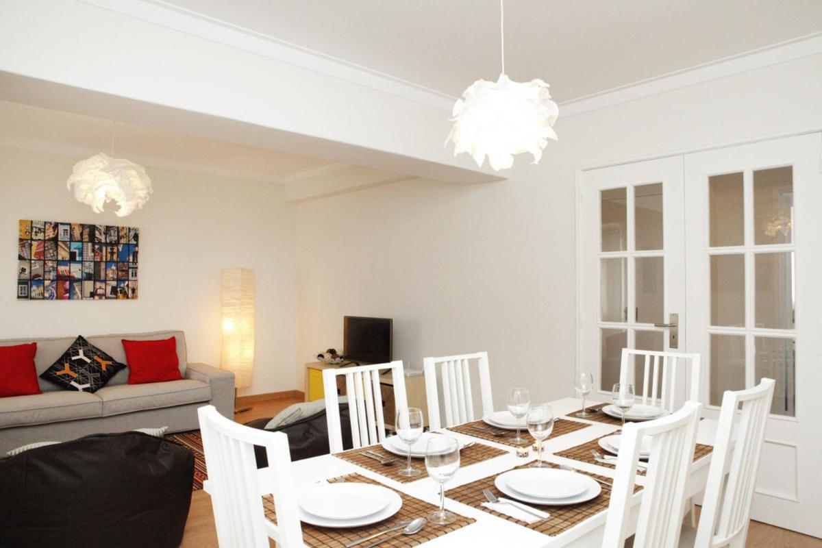 Family Central Apartment In São Pedro do Estoril מראה חיצוני תמונה